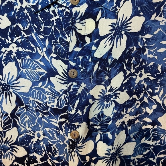 Men’s Pineapples brand Hawaiian shirt NWT SIZE MEDIUM - Picture 2 of 5